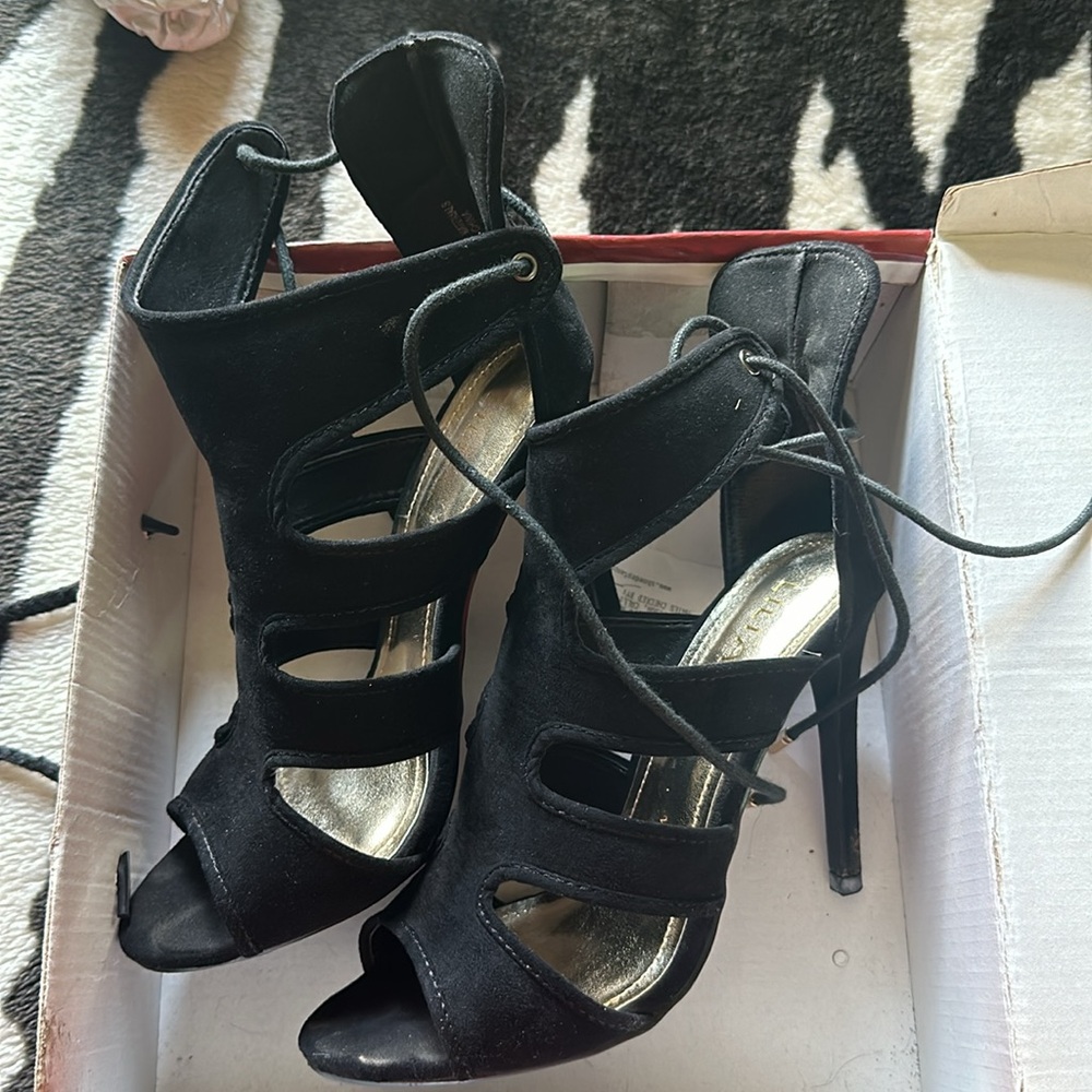 Liliana Heels